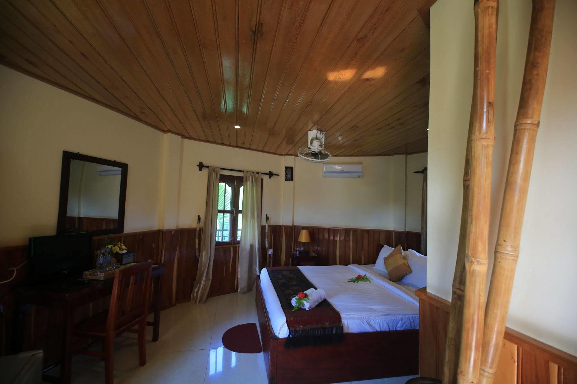 Spring Valley Resort Kep Exterior photo